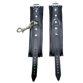 ZADO - bőr csukló bilincs és karabiner (fekete)