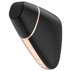 Satisfyer Love Triangle - App-vezérelt léghullámos csiklóizgató (fekete)
